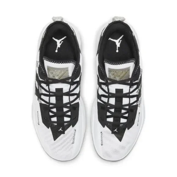 Jordan Men's Black and White Sneakers - Picture 4 of 6